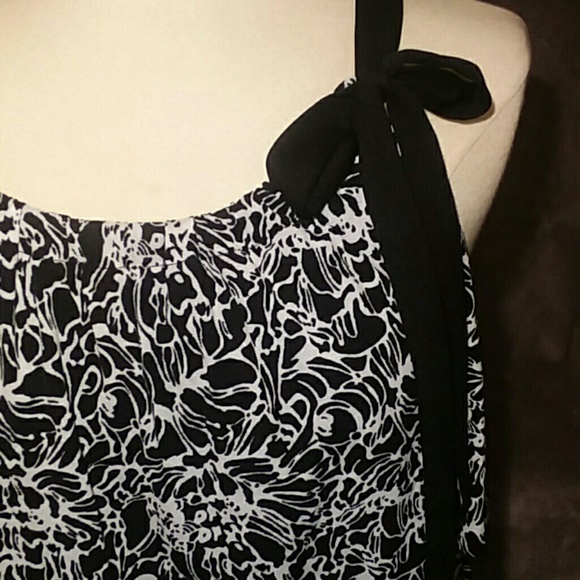 Style & Co. Ruffle Tiered Sleeveless Top - Picture 3 of 3